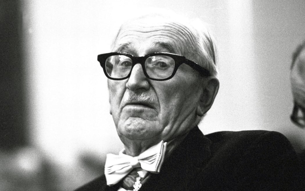 Friedrich von Hayek (Nobel prize winner for Economics). 1977. (Photo by VOTAVA / IMAGNO / APA-PictureDesk via AFP)