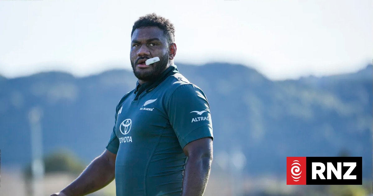 Timoci Tavatavanawai to debut as All Blacks team for second France