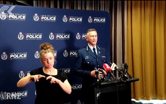 FBI, Aus police helping with investigation into mosque attacks