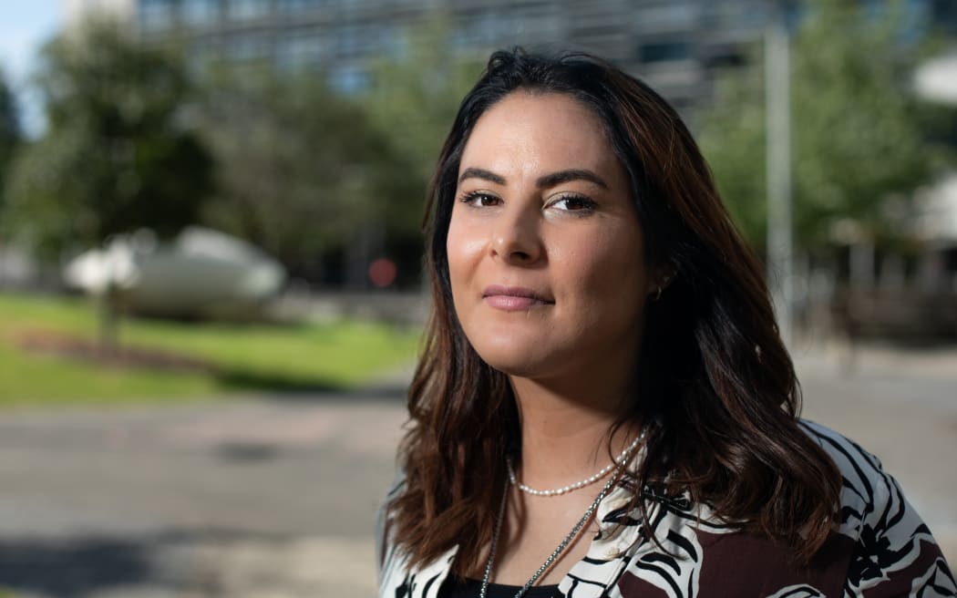 Dr Simone Watkins is a paediatric doctor of Pasifika descent who is a graduate of the University of Auckland's Māori and Pacific admission scheme (MAPAS).