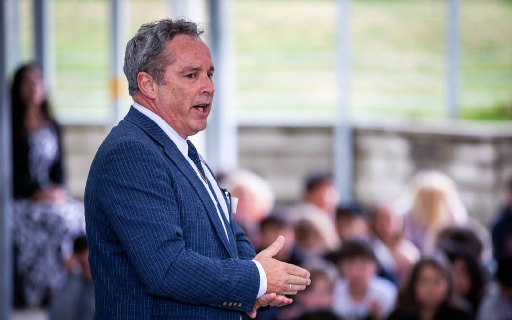 NZEI President Mark Potter speaks at Arakura School in support of free school lunches