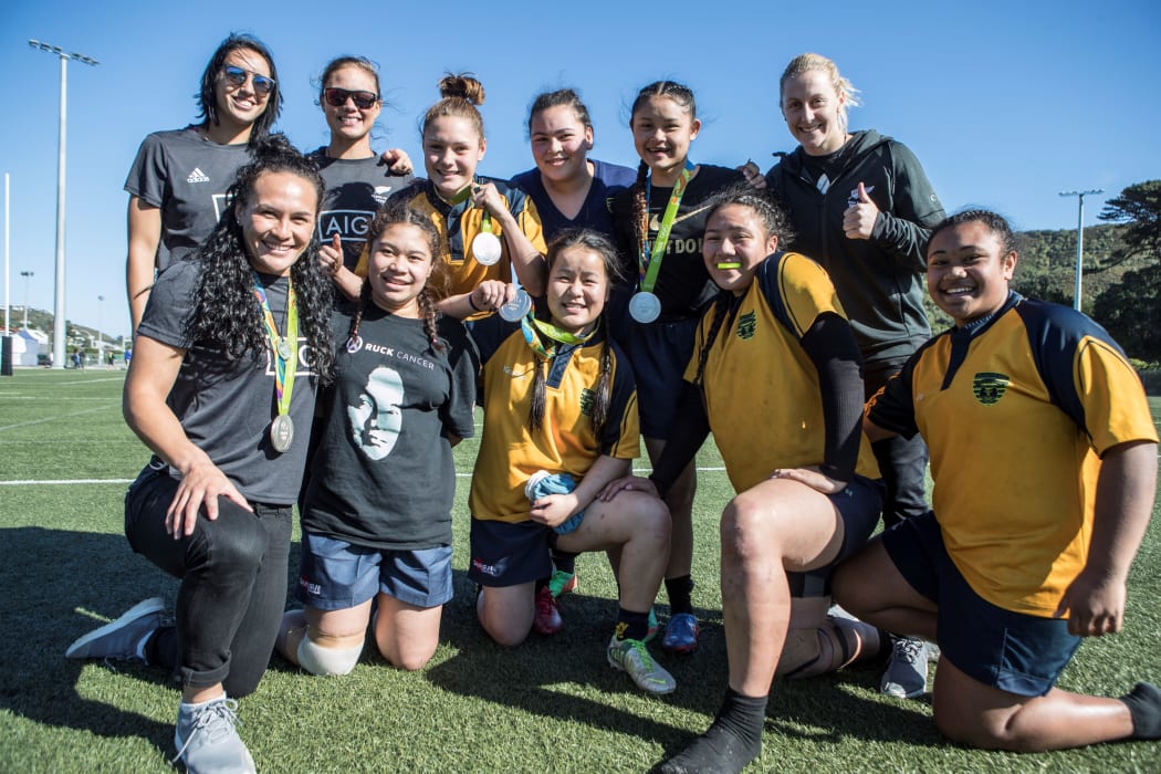 Stars of the silver medal winning women's sevens team are inspiring young players this week as they undertake a nationwide tour.