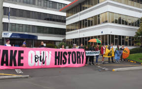 Protesters outside the OMV offices in New Plymouth on 2/12/19.