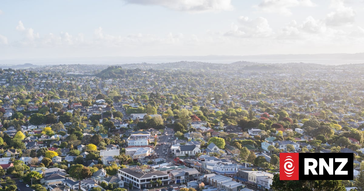 $4800 gone in one city in a month: When will house prices stop falling?
