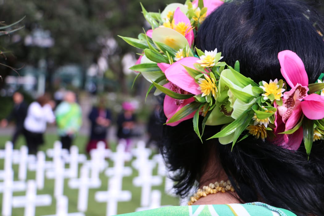 Almost 200 people gathered at Parliament in New Zealand to commemorate the 45 Cook Island men who enlisted to serve in the First World War 2016.
