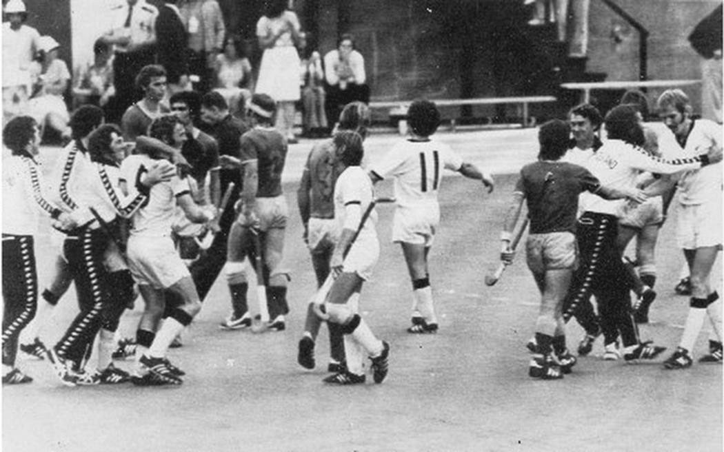 NZ Hockey team winning gold at Montreal