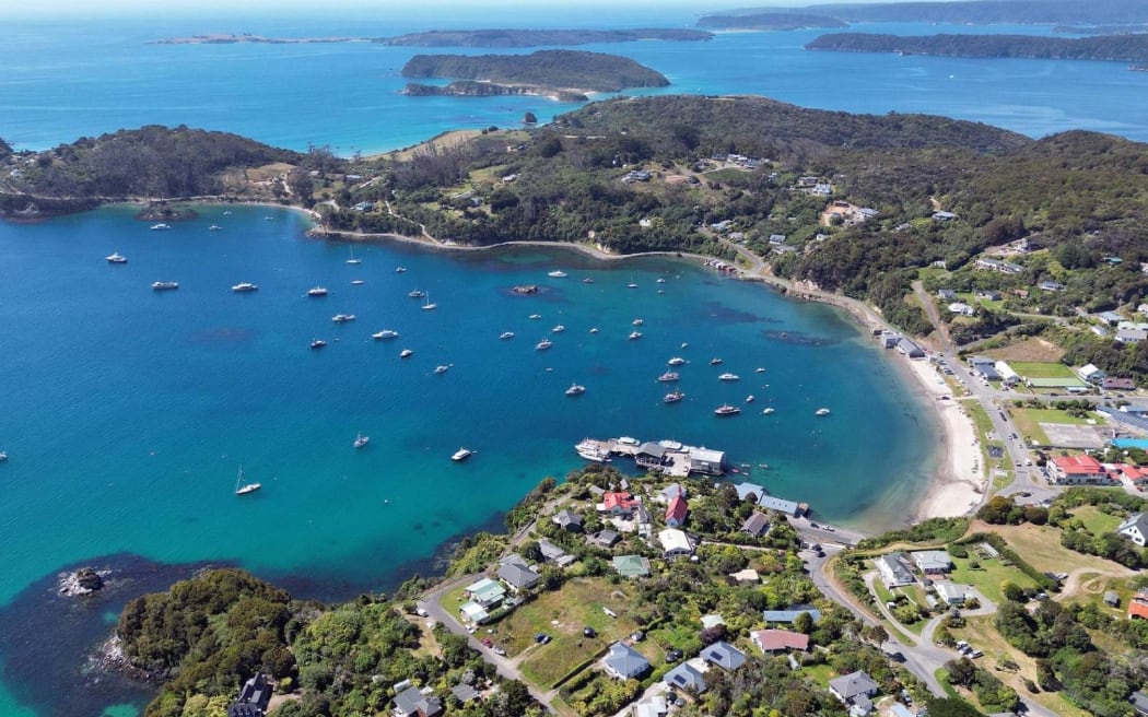 A Stewart Island/Rakiura ratepayer has escalated his giant rates hike to elected members of the Southland District Council, from his home in Christchurch.