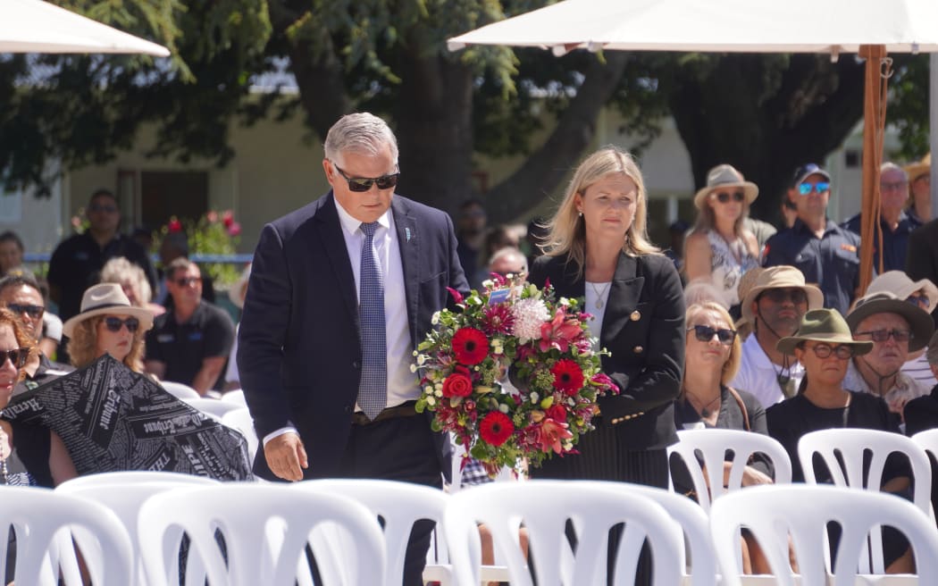 Minister Mark Mitchell and local MP Catherine Wedd laying a wreath on behalf of the government. Civic Square in Hastings, 14 February 2024.
