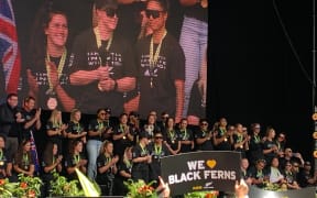 Fans greet Black Ferns in Auckland