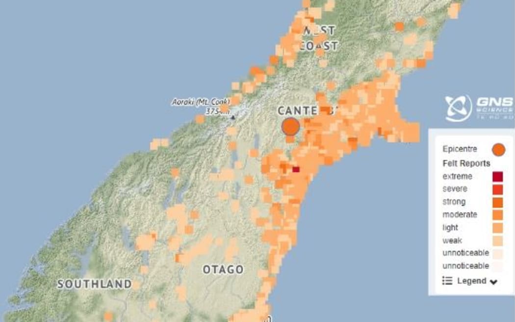 A map showing where people reported feeling the M6 quake on Wednesday morning.
