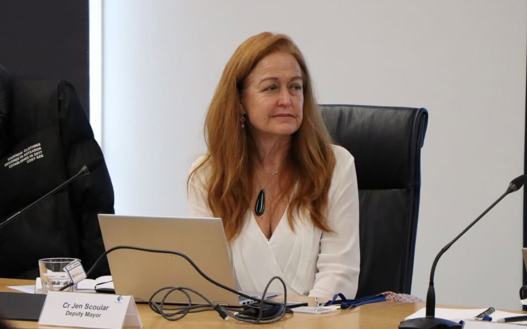 Deputy mayor Jen Scoular said it was important to keep current businesses in the CBD going.