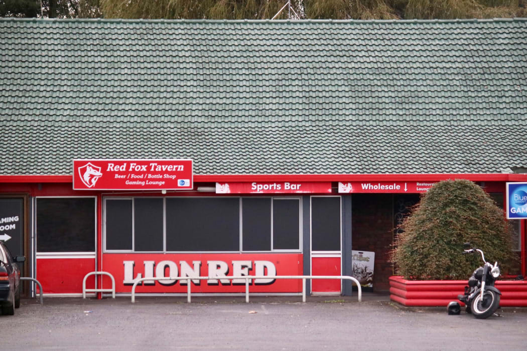 Red Fox Tavern pub in Maramarua.