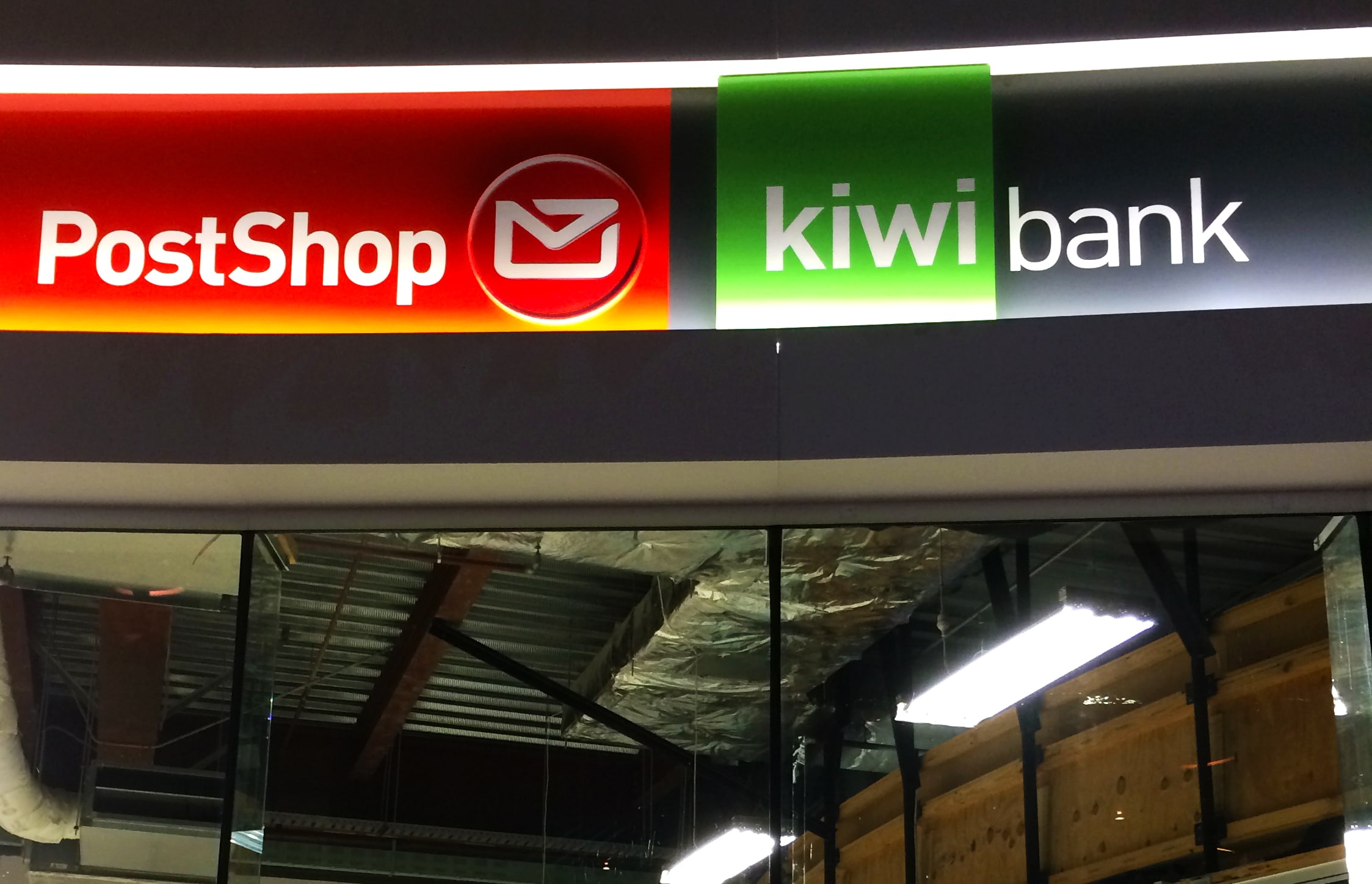New Zealand Post Shop and Kiwi Bank shop.
