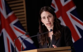 11102021 PHOTO: ROBERT KITCHIN/STUFF
L-R:  
Prime Minister Jacinda Ardern, Covid Response Minister Chris Hipkins, and Director General of Health Dr Ashley Bloomfield deliver the post cabinet decisions at the 4pm Covid update at Parliament.