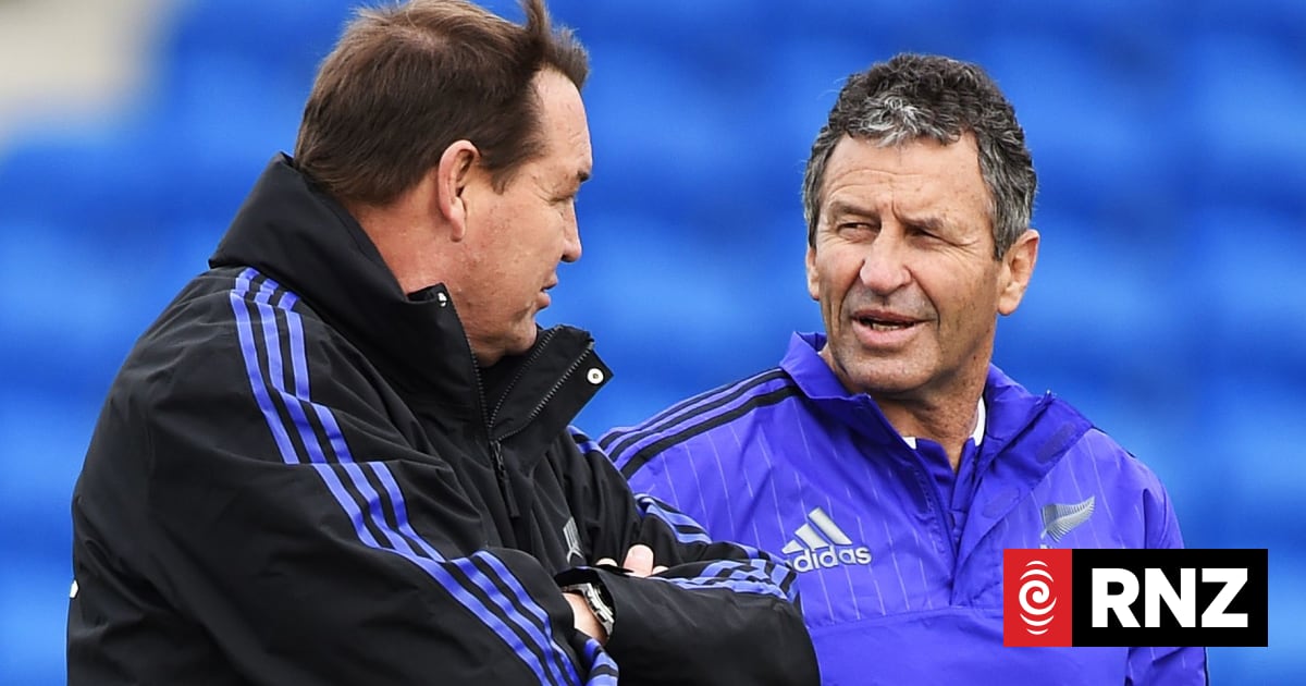 Wayne Smith signs on with All Blacks | RNZ