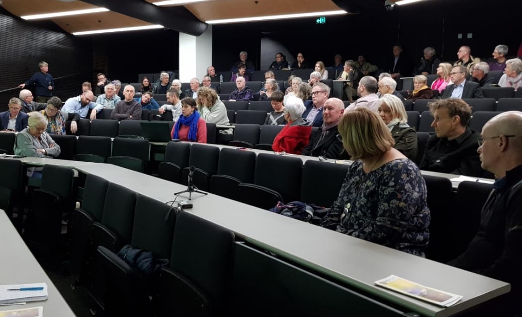 Residents at a meeting in Wellington organised by lobby group Inner City Wellington.