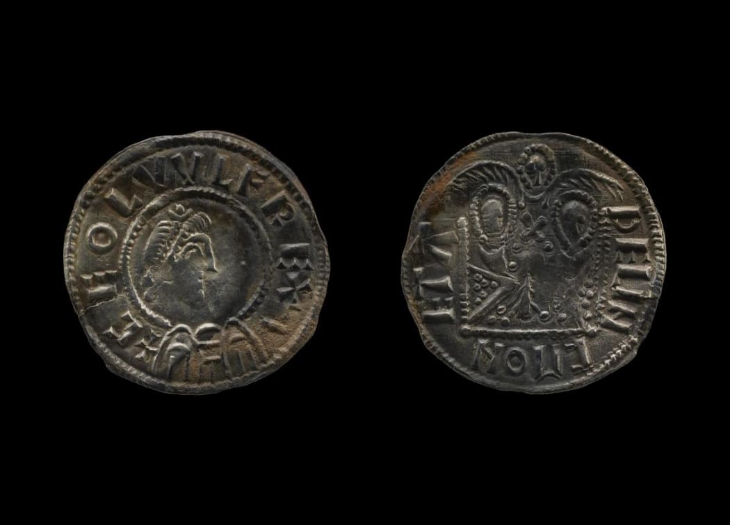 The Two Emperors coin.