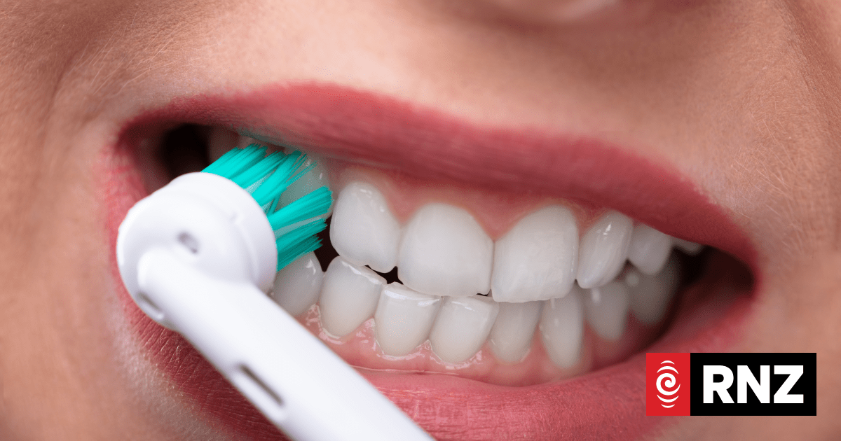 What causes mouth ulcers? | RNZ