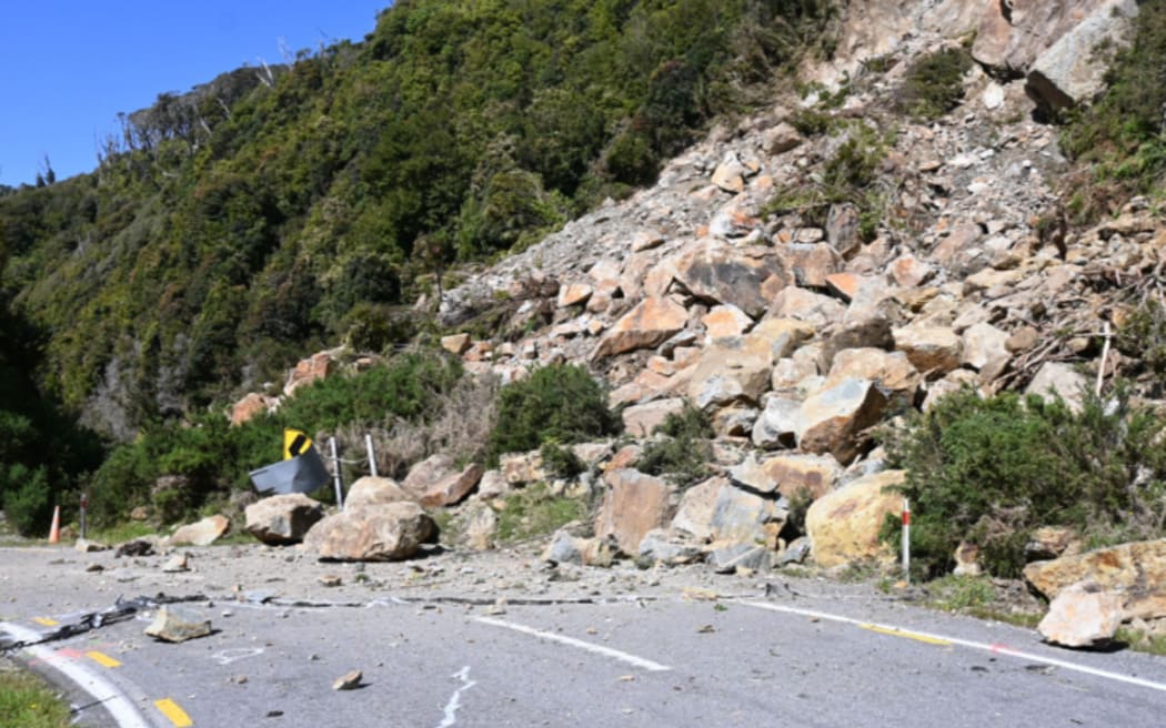 A large rockfall at the Epitaph rift, releasing several thousand cubic metres of material came down overnight Friday. Rocks on the road on Tuesday after their removal from higher up.