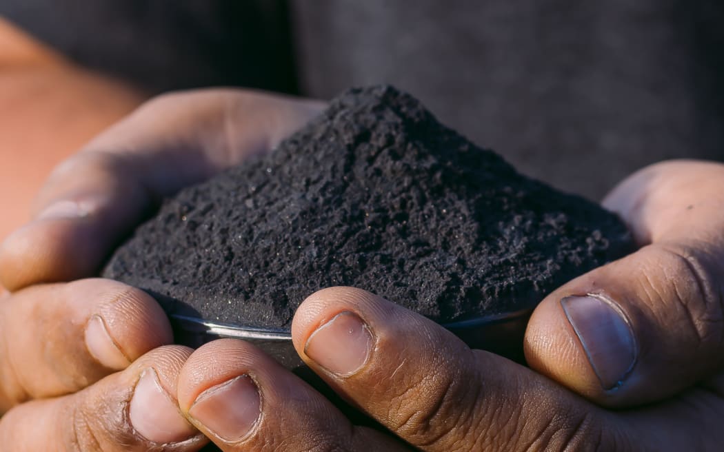 CarbonScape is turning wood chips into graphite.