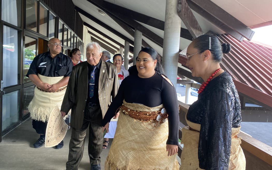 Hon. Phaedra 'Anaseini Tupou Veihola' Ikaleti Olo-'i-Fangatapu Fusitu'a arrives at church accompanied by Haini Tonga - Retired Judge from Tonga & Nobility. She is greeted by Jenny Salesa.