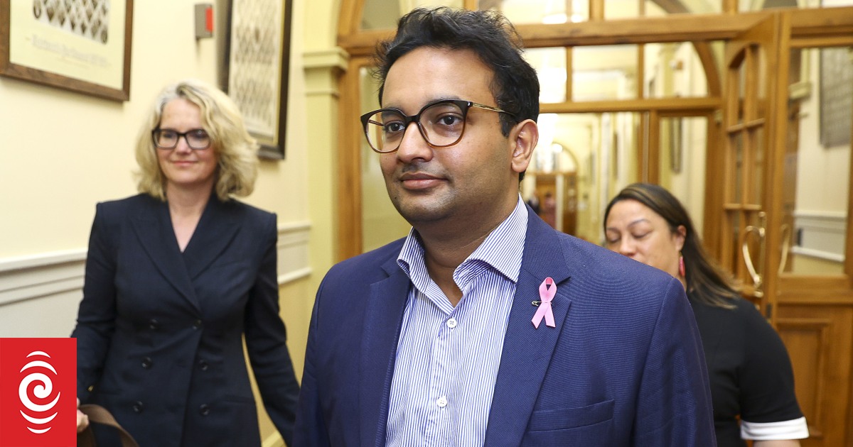 Dr Sharma's drama plays out in the press | RNZ News