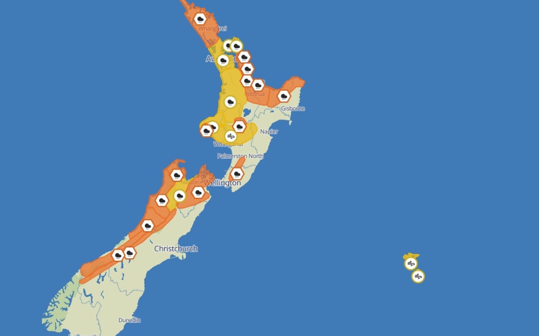 A MetService map showing weather warnings and watches for New Zealand on May 3