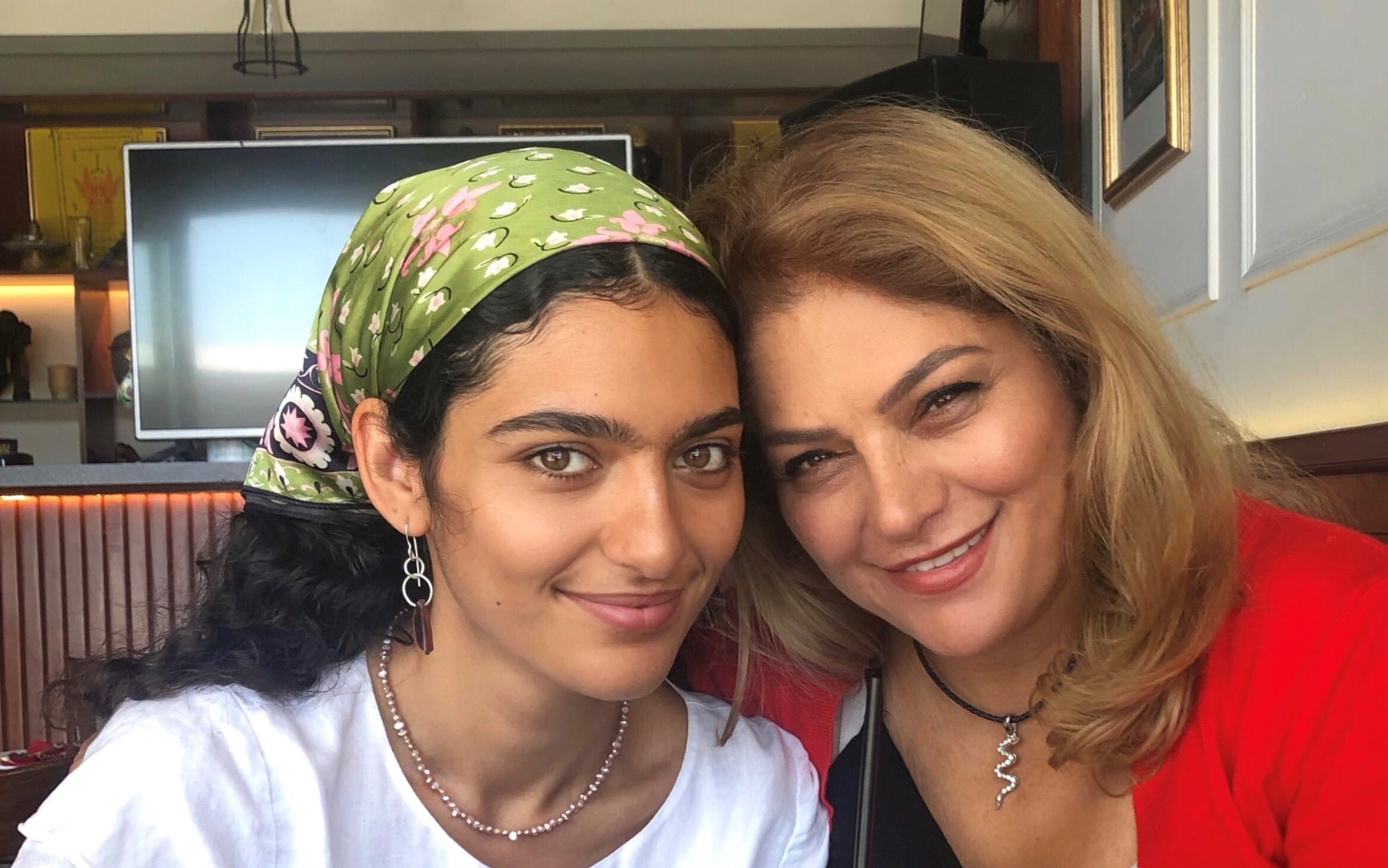 Roxie Mohebi and her maman