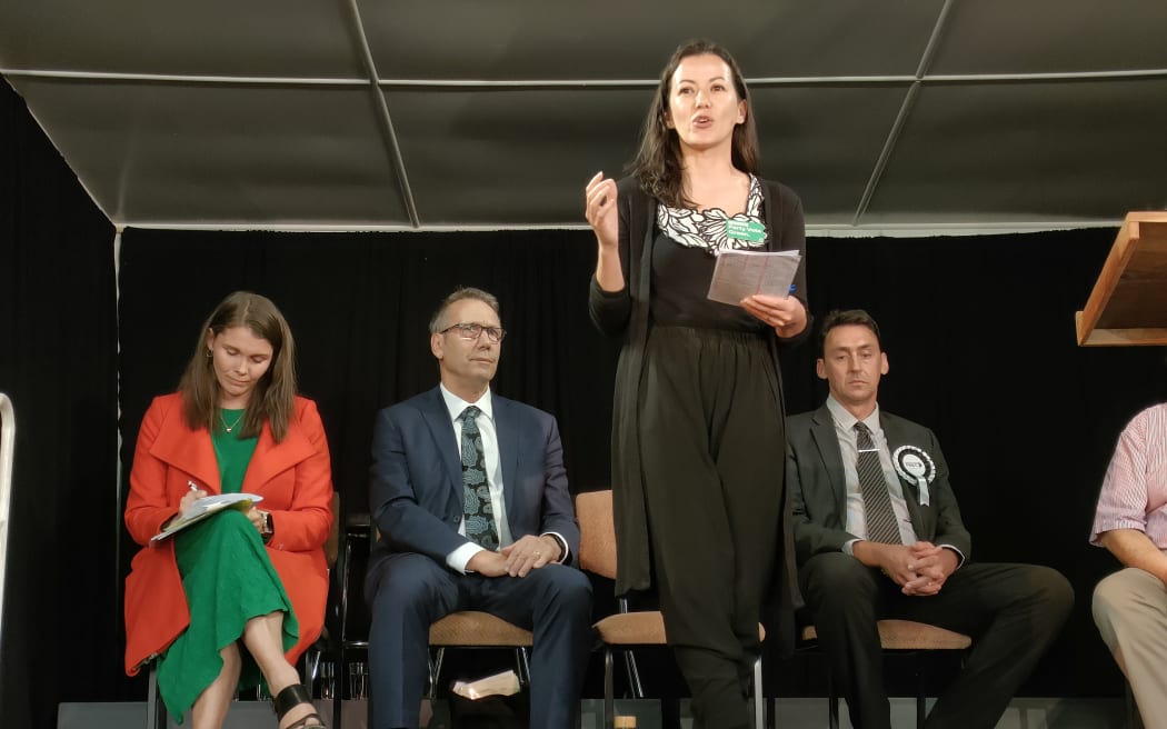 Kaikoura candidates . .  . Emma Dewhirst  (Labour, left), Stuart  Smith (National), Lan  Pham (Greens) and  Jamie Arbuckle (New  Zealand First) gave their  views at the Balcairn  Hall, near Amberley on  Monday evening.