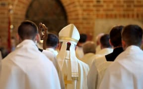 Bishop goes to Mass in the church