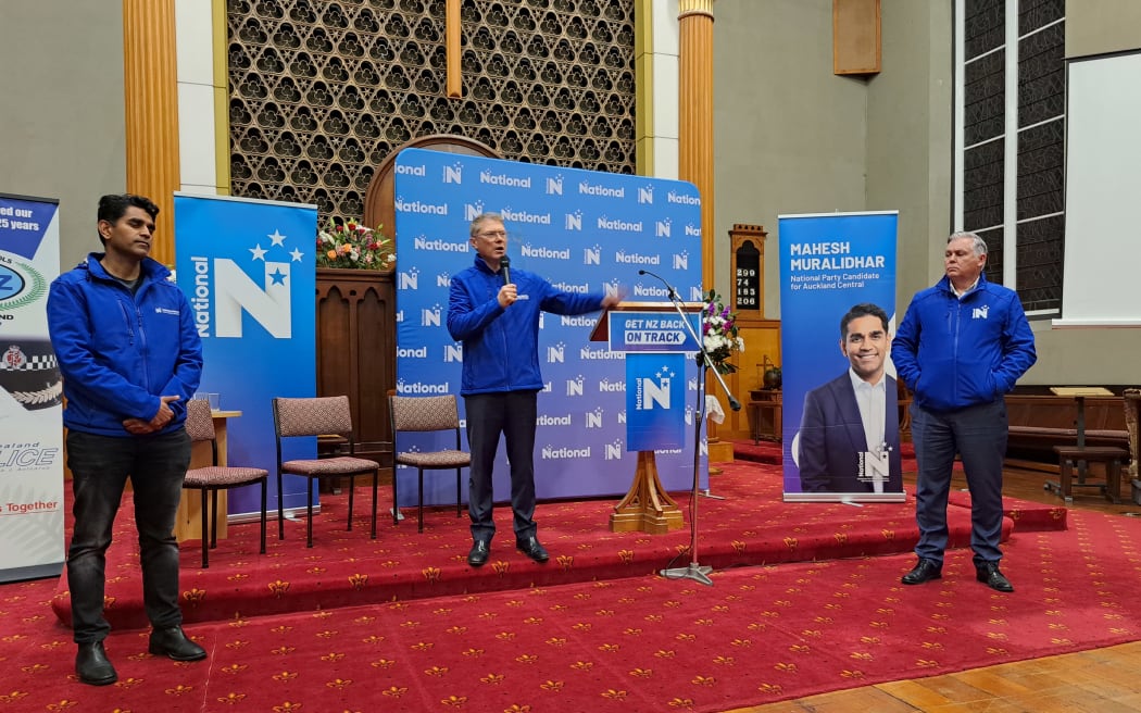 About 100 people attended a public meeting in Auckland central on August 14 with National Party members Whangaparāoa MP Mark Mitchell, Epsom candidate Paul Goldsmith and Auckland Central candidate Mahesh Muralidhar.