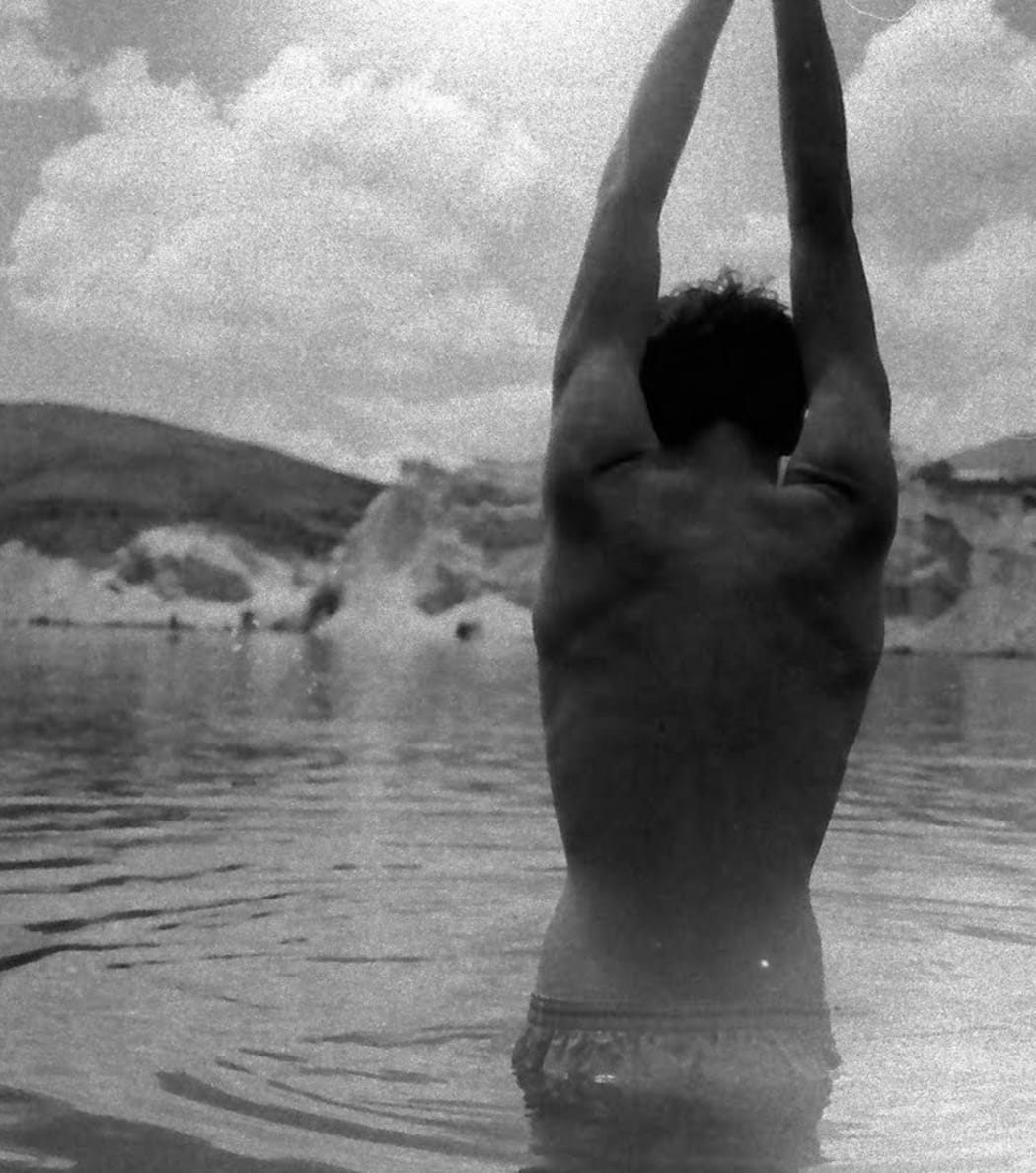 Diving into the waters of the winterless north of the South Island.