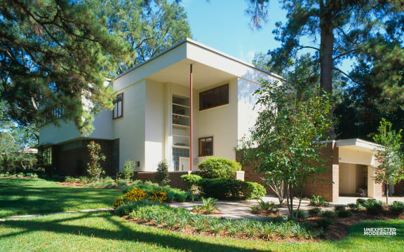 Modernist house in Shreveport, Louisiana, featured in the short documentary Unexpected Modernism.