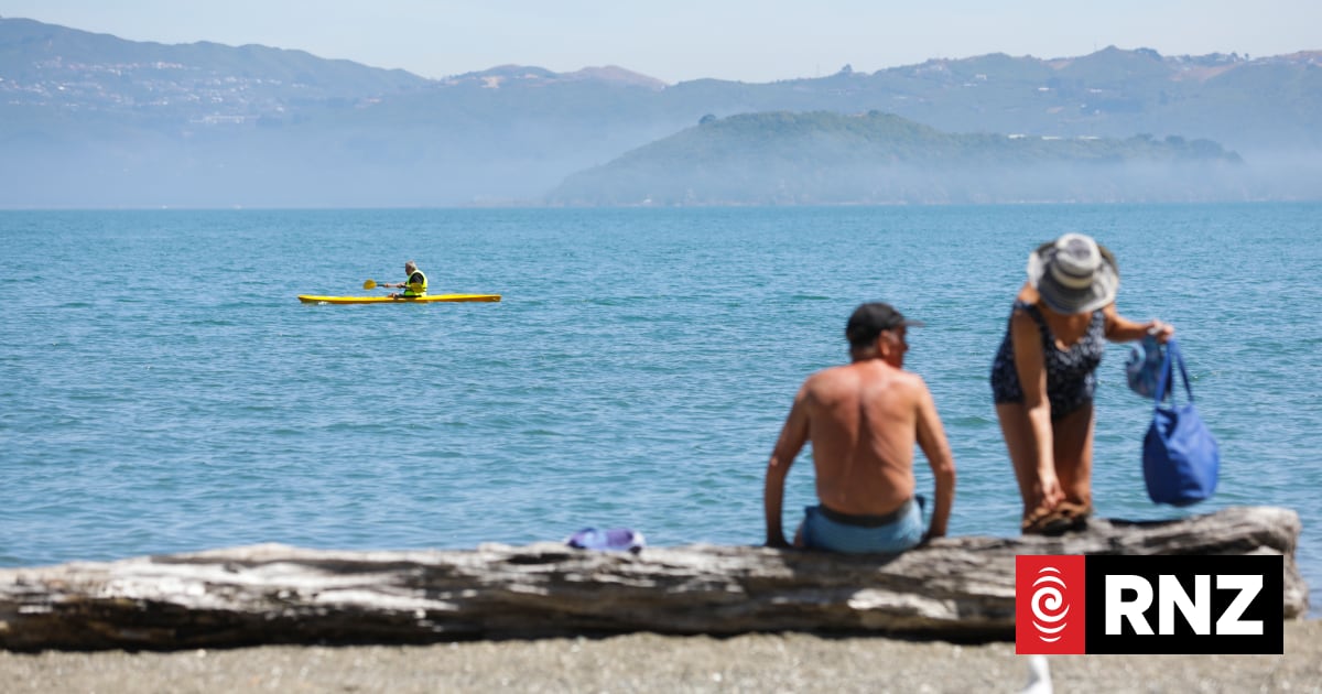 Labour Weekend weather: 30C heat for parts, heavy rain for others
