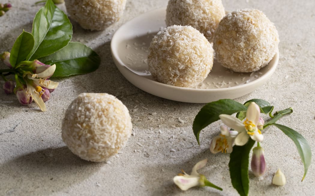 Lemon and coconut raw balls