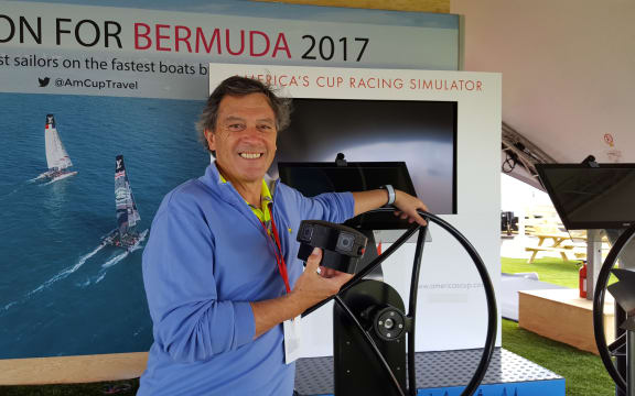 ARL's Ian Taylor in Bermuda with a simulator produced by the Dunedin firm