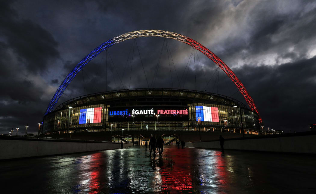 Wembley lit in French colours 2015