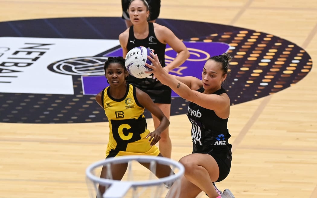 New Zealand's Mila Reuelu-Buchanan.
New Zealand Silver Ferns v Jamaica, Taini Jamison Trophy netball series. Pullman Arena, Auckland, New Zealand. Thursday 22 September 2022. © Photo: Andrew Cornaga / www.photosport.nz
