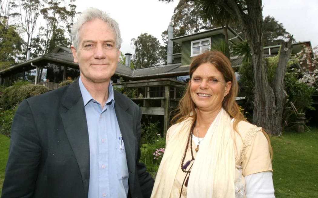 Photo of Philip and Jenny (Sivitori) Cottingham, 2010.