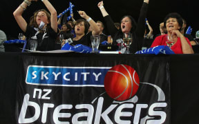 Breakers fans