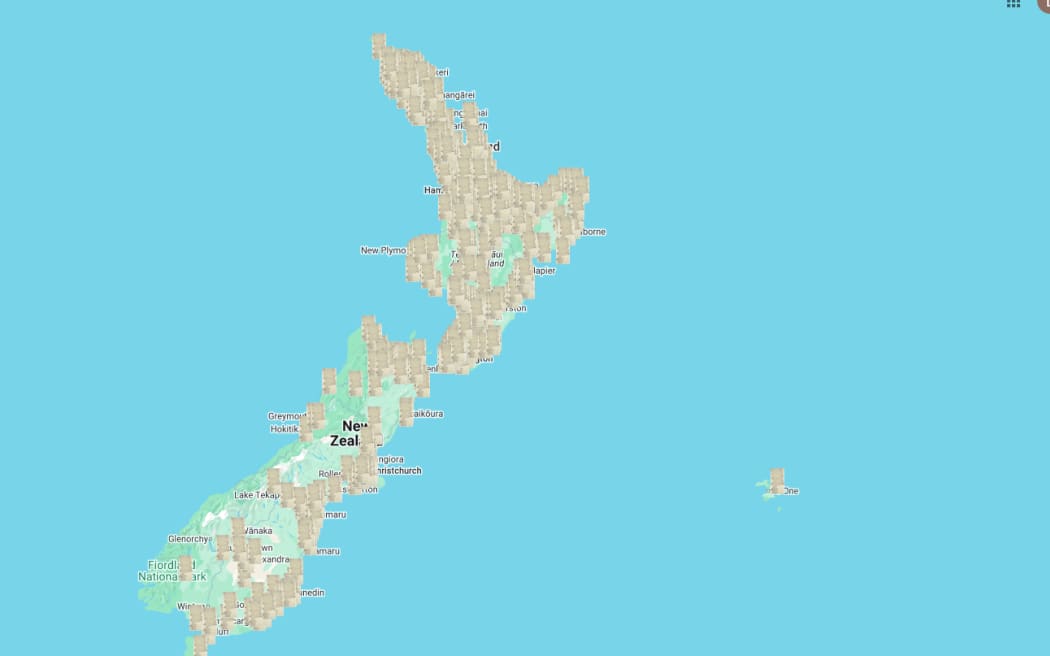 A map of schools across the country who have reaffirmed their commitment to give effect to Te Tiriti o Waitangi despite the government removing schools boards legal duty to do so.