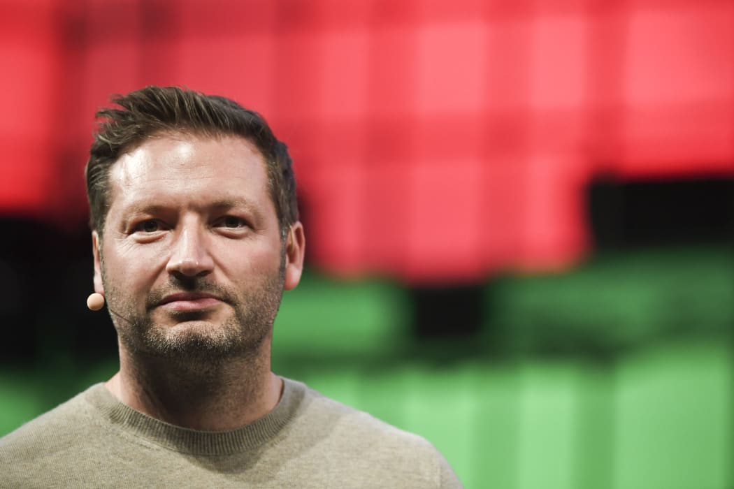 Trivago's co-founder and chief executive officer Rolf Schromgens speaks during a debate at the 2017 Web Summit in Lisbon on November 9, 2017. 
Europe's largest tech event Web Summit is being held at Parque das Nacoes in Lisbon from November 6 to November 9.  / AFP PHOTO / PATRICIA DE MELO MOREIRA