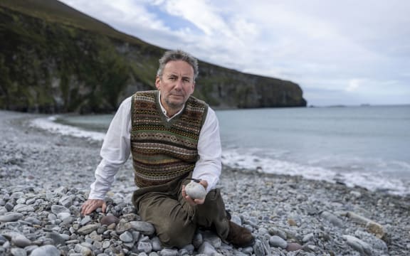 25/09/2024
Author Kevin Toolis photograhed on Dookinella Beach and Minaun Cliffs, Keel, Co. Mayo.