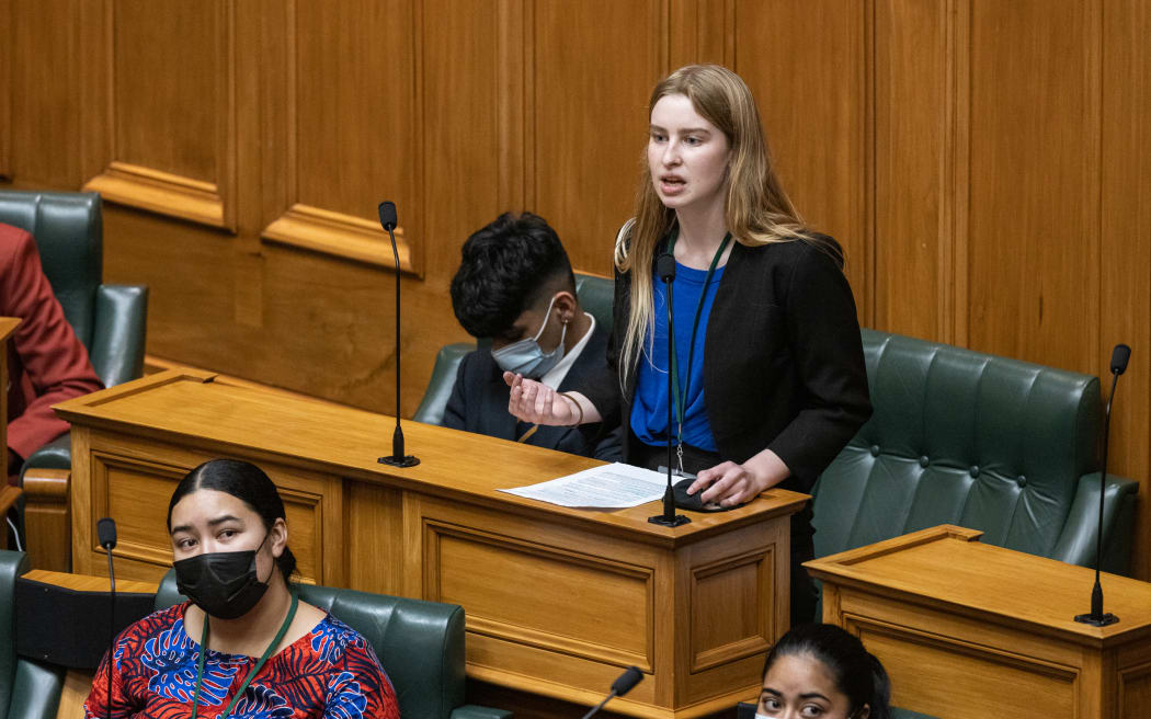 Rhiannon Mackie speaks n the General Debate at Youth Parliament 2022