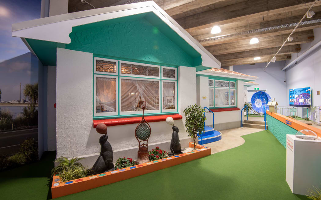 Paua Shell House - Canterbury Museum