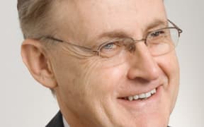 Alan Bollard says the domestic economy continues to improve modestly.