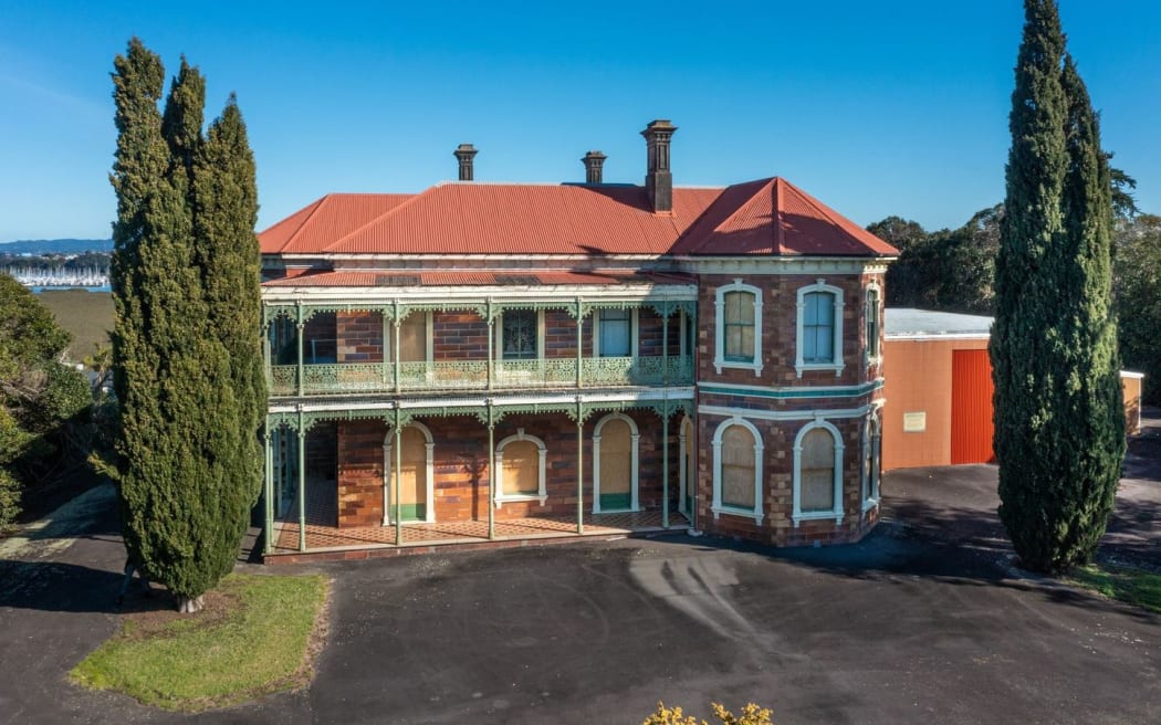 25-59 Clark Road Hobsonville.