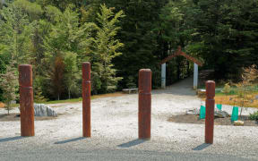 Start of the track to the Riuwaka Resurgence where the Riuwaka River emerges from Takaka Hill.