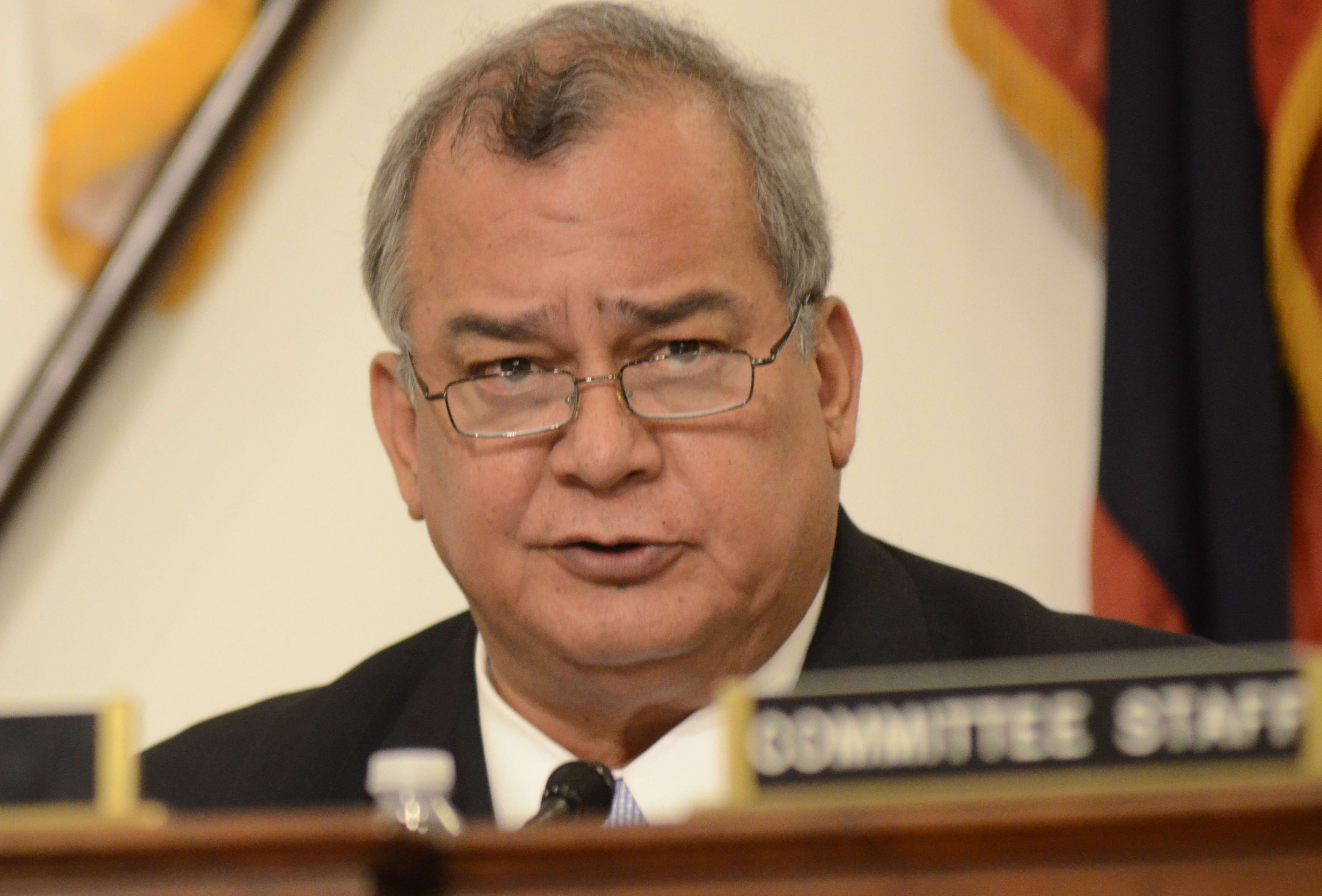 US Congress Delegate Gregorio Kilili Sablan has introduced a bipartisan bill to ban the shark fin trade across the United States.