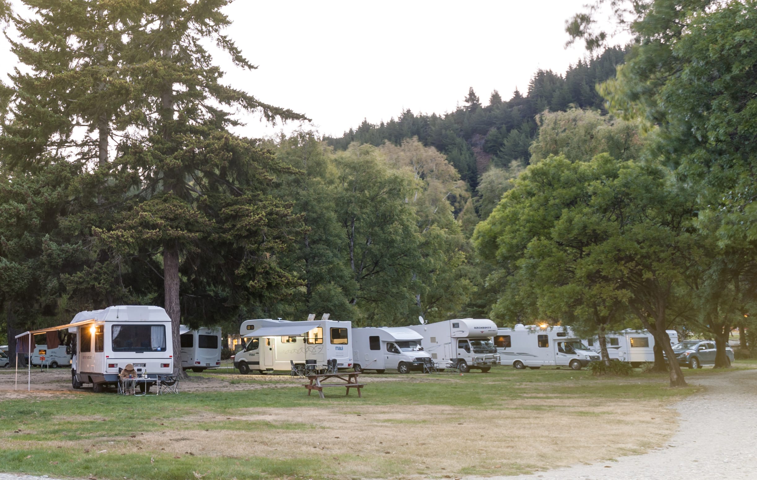 Motorhome campers at Lake Hawea Holiday Park, South Island.